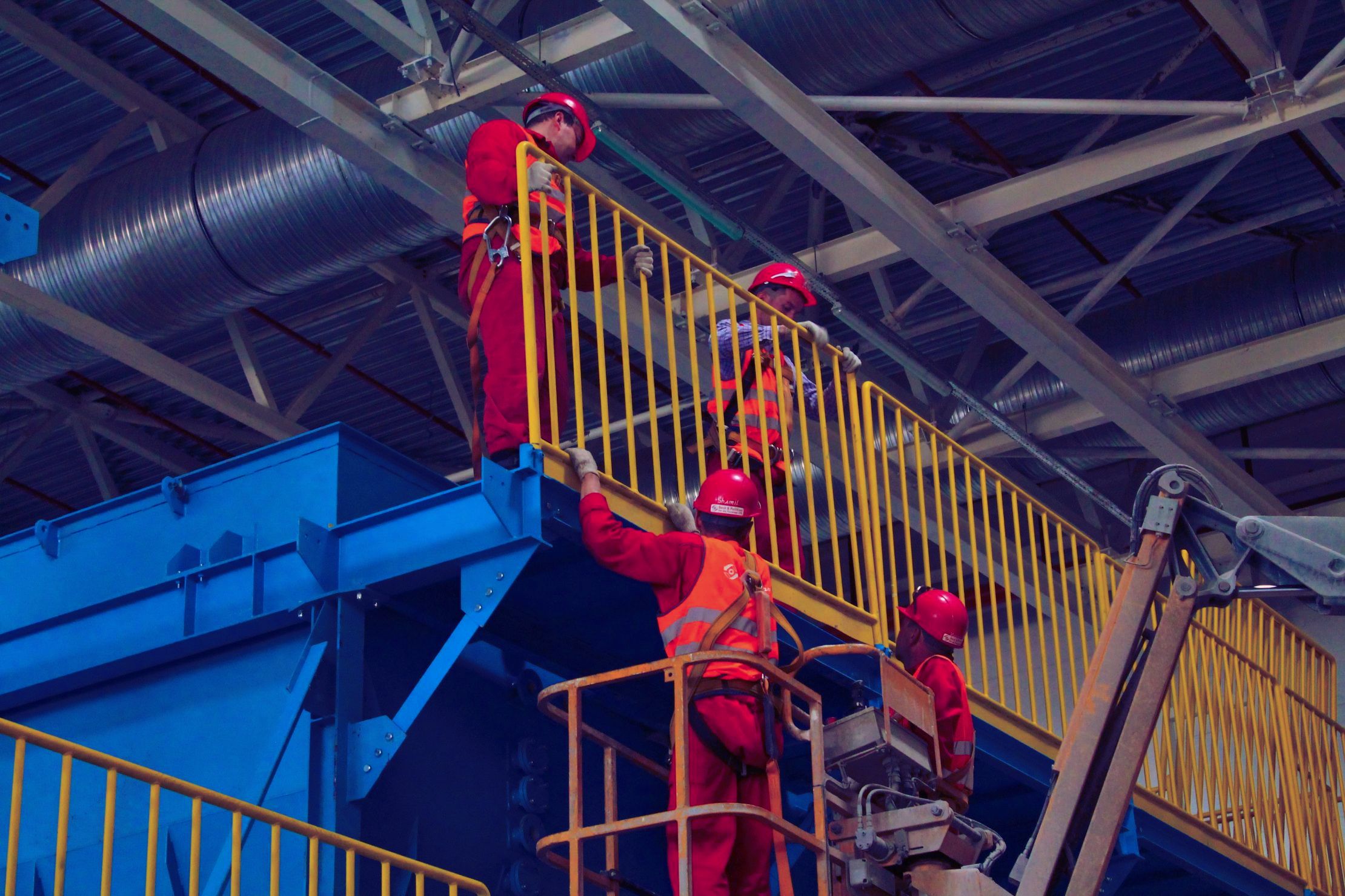 Изготовление и монтаж площадок